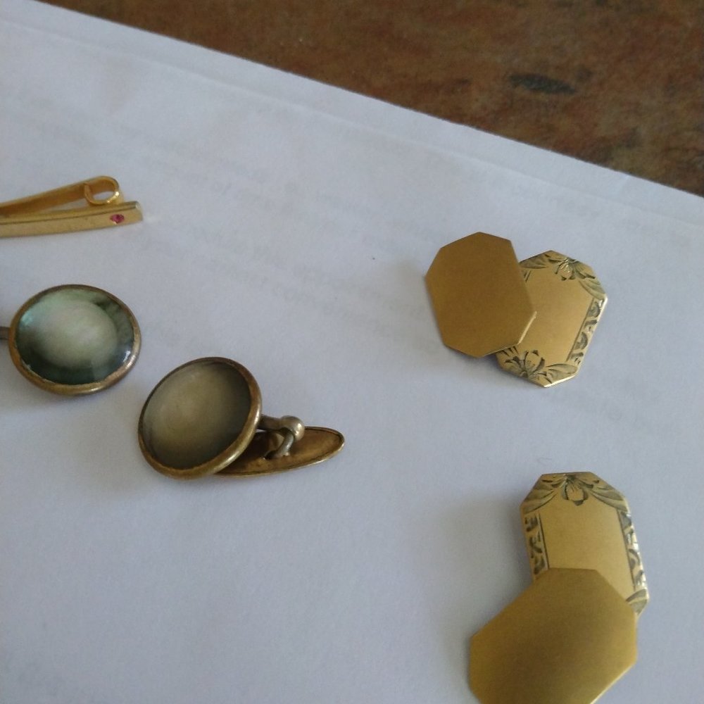 2 pair cufflinks and 1 tiebar